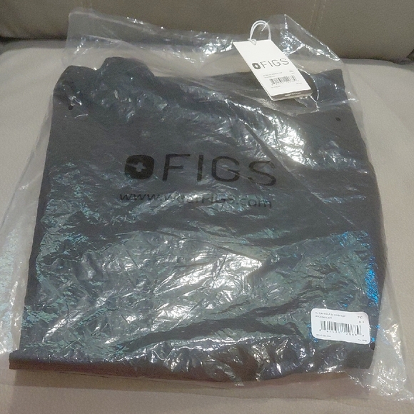 FIGS RAFAELA SCRUB TOP XXL - Picture 2 of 7